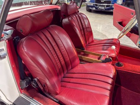 1969-Mercedes-Benz-SL-280-Manual_26