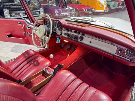 1969-Mercedes-Benz-SL-280-Manual_27
