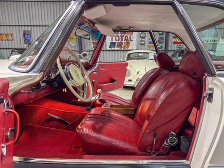 1969-Mercedes-Benz-SL-280-Manual_30