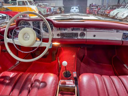 1969-Mercedes-Benz-SL-280-Manual_32