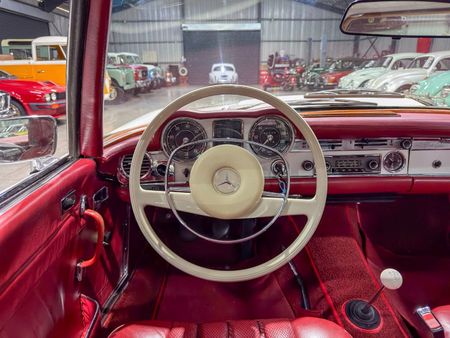 1969-Mercedes-Benz-SL-280-Manual_33
