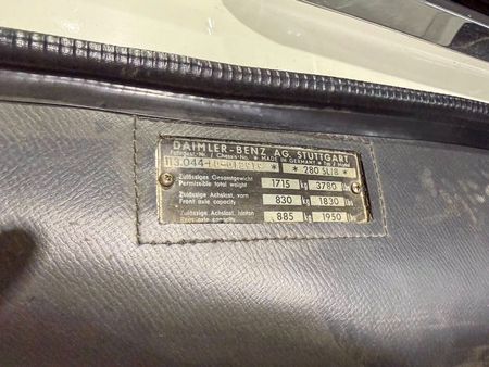 1969-Mercedes-Benz-SL-280-Manual_8