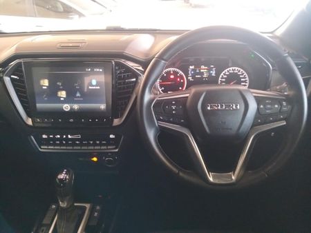 2026-Isuzu-D-Max-30-DDI-V-Cross-HR-4x4-Auto-Double-Cab_11