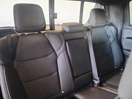 2026-Isuzu-D-Max-30-DDI-V-Cross-HR-4x4-Auto-Double-Cab_19
