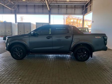 2026-Isuzu-D-Max-30-DDI-V-Cross-HR-4x4-Auto-Double-Cab_6