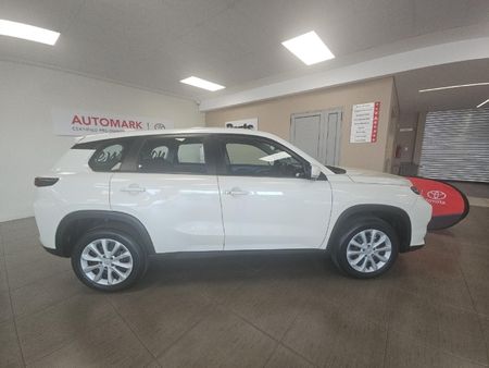 2024-Toyota-Urban-Cruiser-15-XS_1