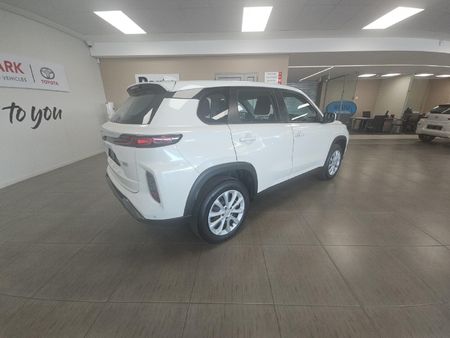 2024-Toyota-Urban-Cruiser-15-XS_2