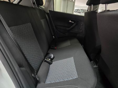 2026-Volkswagen-Polo-Vivo-14-Life_7