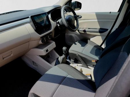 2026-Renault-Triber-10-Evolution_17