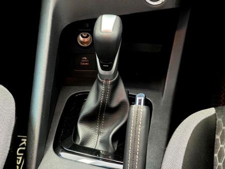 2025-Nissan-Magnite-10-Turbo-Acenta-Kuro-Auto_9