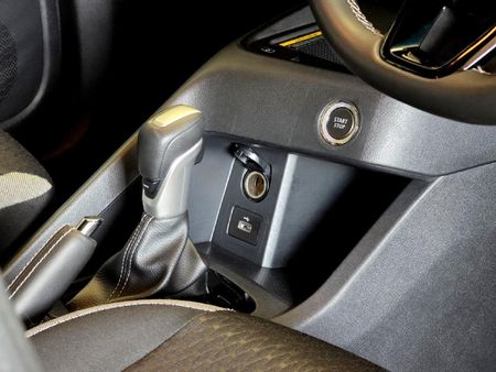 2025-Nissan-Magnite-10-Turbo-Acenta-Kuro-Auto_23