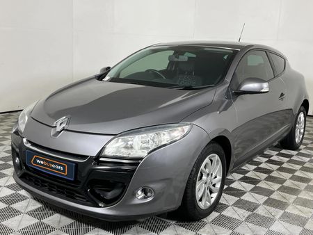 2013-Renault-Megane-III-Coupe-16-Dynamique-LTD_0