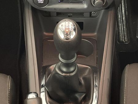 2013-Renault-Megane-III-Coupe-16-Dynamique-LTD_9