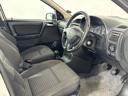 2005-Opel-Astra-Classic-16_9