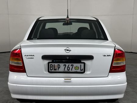 2005-Opel-Astra-Classic-16_18