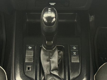 2025-Isuzu-D-Max-19-DDI-HR-LS-Auto-Double-Cab_10