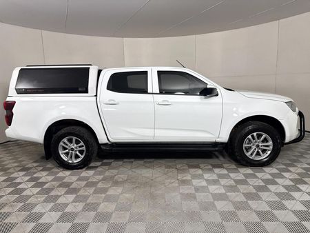 2025-Isuzu-D-Max-19-DDI-HR-LS-Auto-Double-Cab_18
