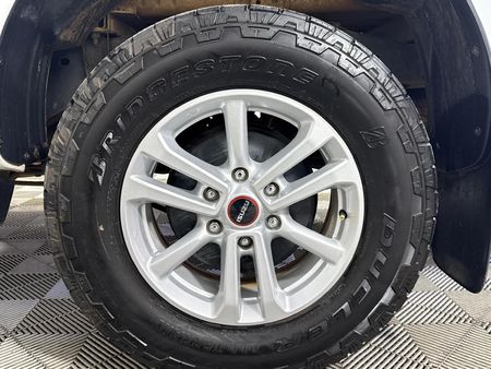 2025-Isuzu-D-Max-19-DDI-HR-LS-Auto-Double-Cab_6