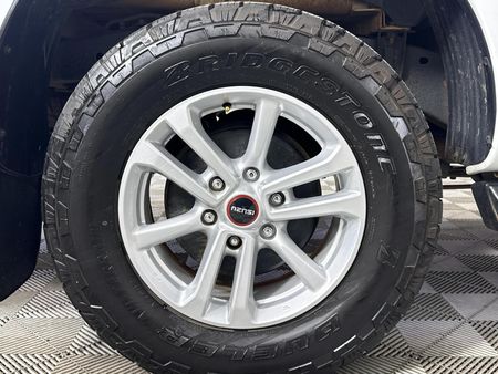 2025-Isuzu-D-Max-19-DDI-HR-LS-Auto-Double-Cab_7