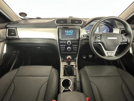 2019-Haval-H2-15T-Luxury_1