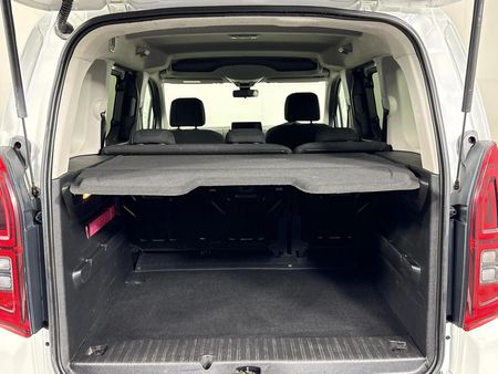 2019-Opel-Combo-Life-Enjoy-16-TD_11