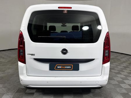 2019-Opel-Combo-Life-Enjoy-16-TD_15