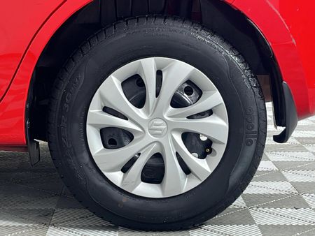 2024-Suzuki-Swift-12-GL-Auto_6