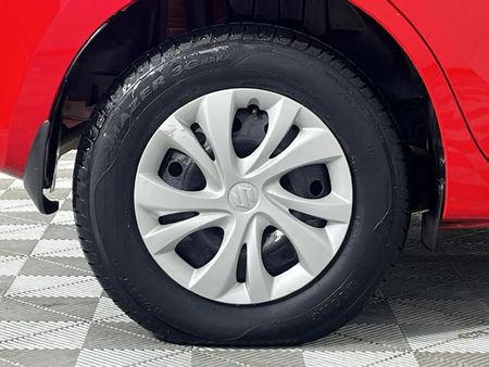 2024-Suzuki-Swift-12-GL-Auto_7