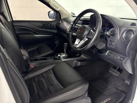 2025-Nissan-Navara-25-DDTi-PRO-2X-Auto-Double-Cab_9