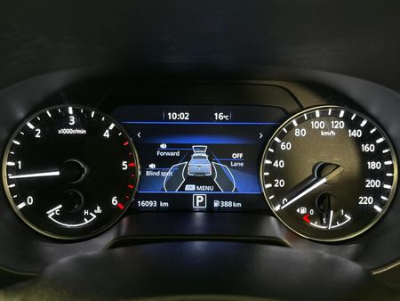 2025-Nissan-Navara-25-DDTi-PRO-2X-Auto-Double-Cab_2