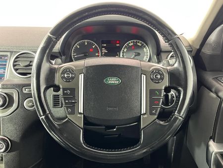 2013-Land-Rover-Discovery-4-30-TD-SD-V6-HSE_11