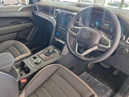 2026-Volkswagen-Amarok-30-TDI-V6-184kW-4Motion-Style-Auto-Double-Cab_2