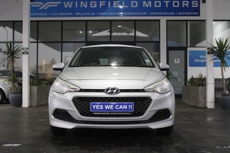 2016-Hyundai-i20-12-Motion_4