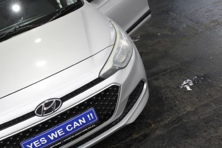 2016-Hyundai-i20-12-Motion_5