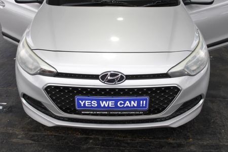 2016-Hyundai-i20-12-Motion_7