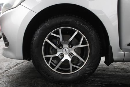2016-Hyundai-i20-12-Motion_8