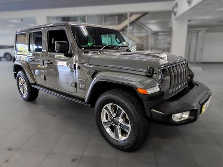 2021-Jeep-Wrangler-Unlimited-Sahara-36-V6_0