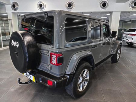 2021-Jeep-Wrangler-Unlimited-Sahara-36-V6_3