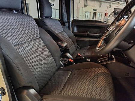 2024-Suzuki-Jimny-15-GLX-AllGrip-5-Door-Auto_15