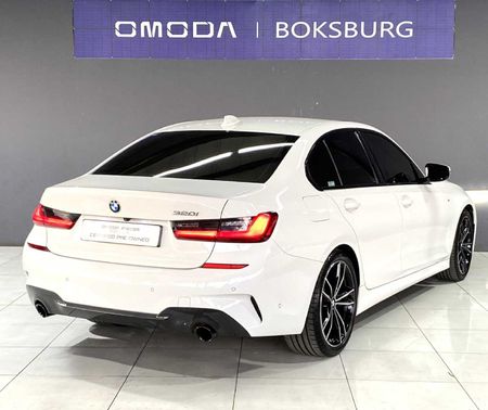 2022-BMW-3-Series-320i-M-Sport_3