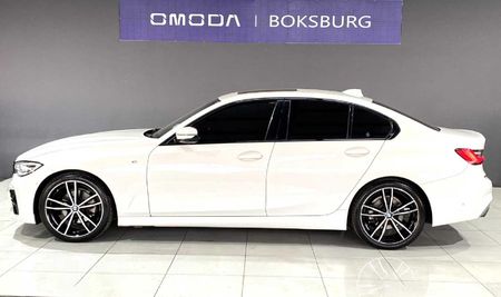 2022-BMW-3-Series-320i-M-Sport_8