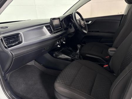 2021-Kia-Rio-14-LS-5-dr_8