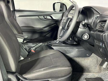 2026-Isuzu-D-Max-19-DDI-HR-L-Auto-Double-Cab_9