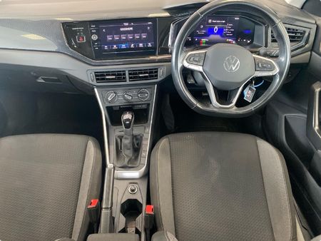 2025-Volkswagen-Polo-10-TSI-Life-Auto-DSG_10