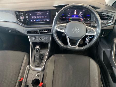 2025-Volkswagen-Polo-10-TSI-Life-Auto-DSG_15