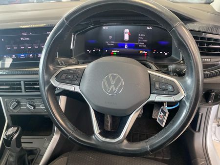 2025-Volkswagen-Polo-10-TSI-Life-Auto-DSG_18