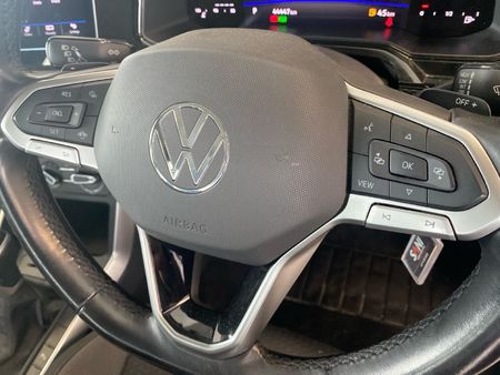2025-Volkswagen-Polo-10-TSI-Life-Auto-DSG_20