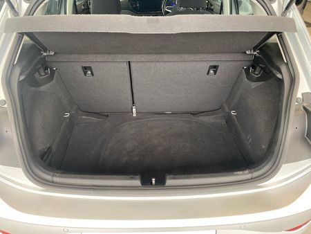2025-Volkswagen-Polo-10-TSI-Life-Auto-DSG_25