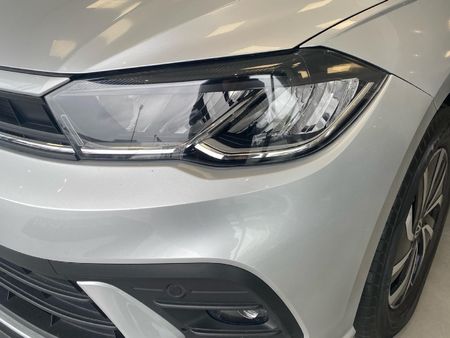2025-Volkswagen-Polo-10-TSI-Life-Auto-DSG_26