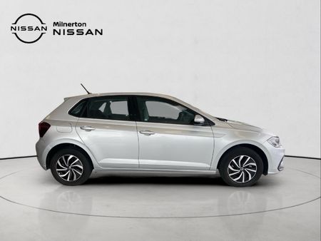 2025-Volkswagen-Polo-10-TSI-Life-Auto-DSG_2
